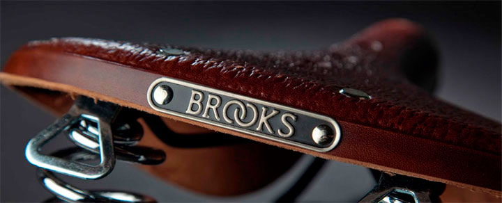 Расположение логотипа на седле Brooks Логотип на седле Brooks